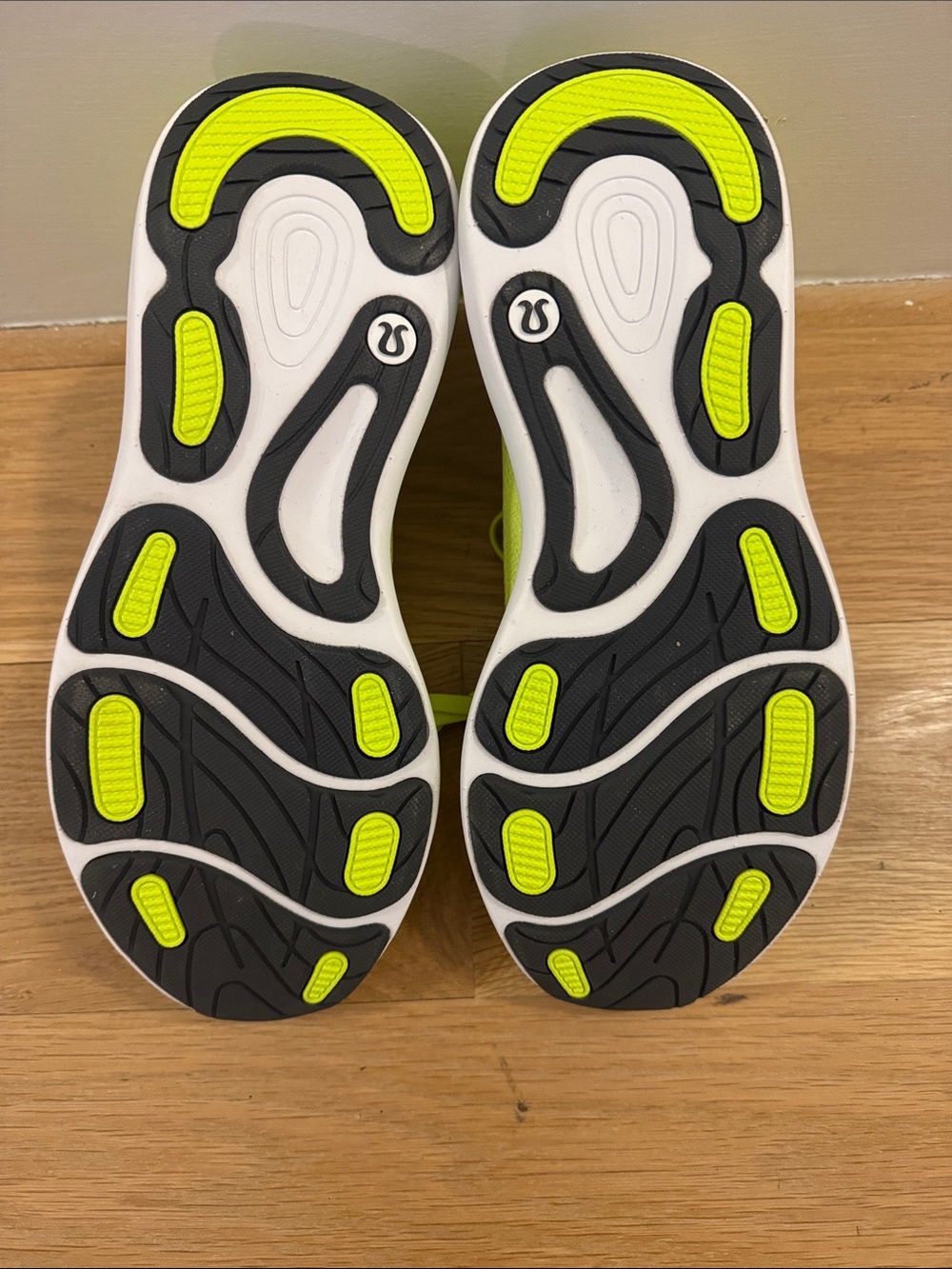 Chargefeel lululemon athletica Neon Yellow Knit Running Shoes - Picture 4 of 4